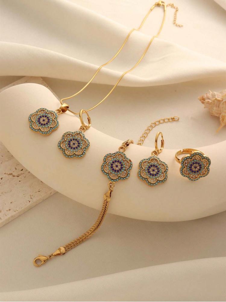 طقم مجوهرات