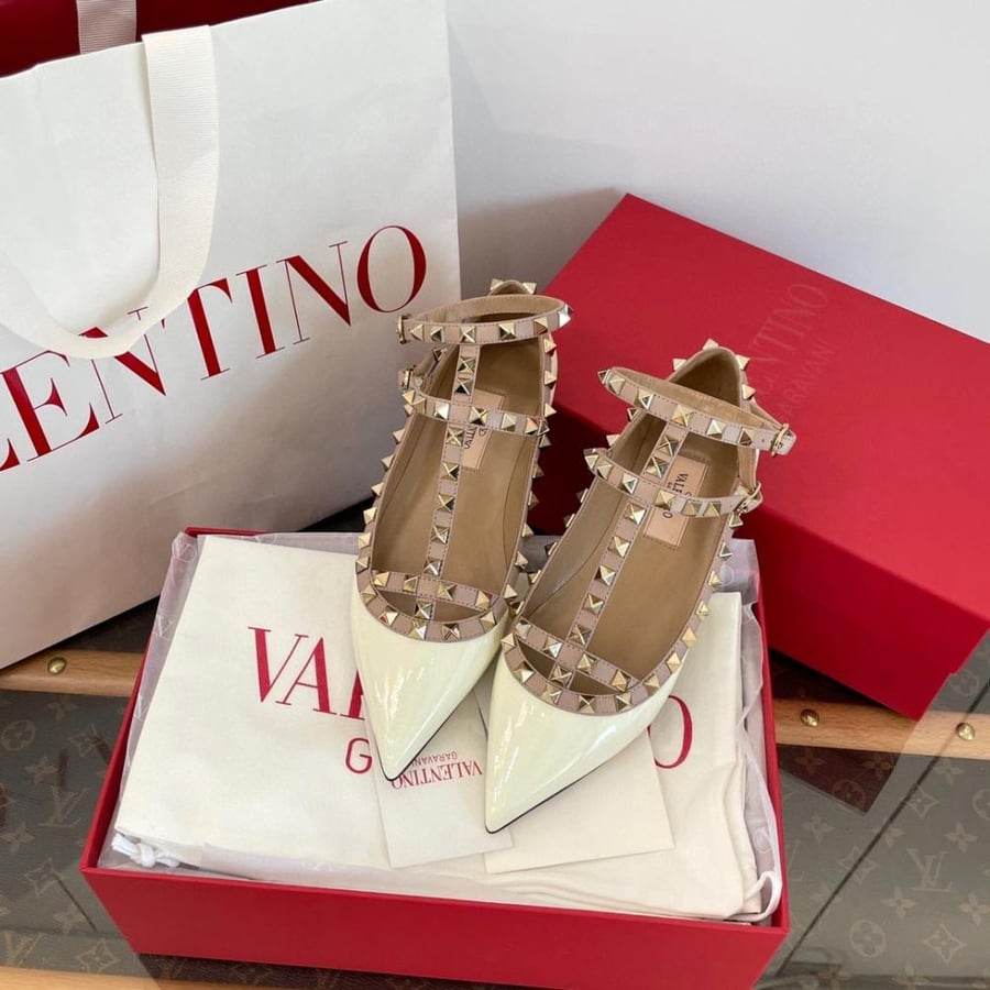Rockstud leather ballet flats