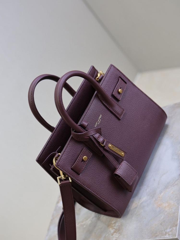 SAC DE JOUR NANO IN GRAINED LEATHER