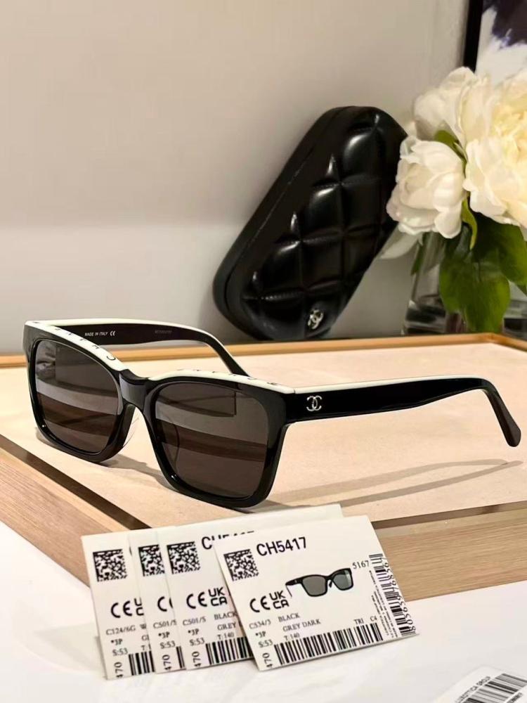 SQUARE SUNGLASSES