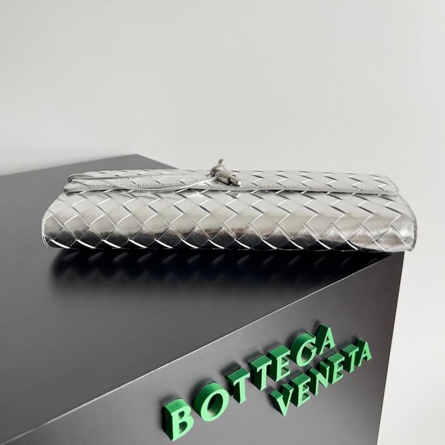 Andiamo Clutch
