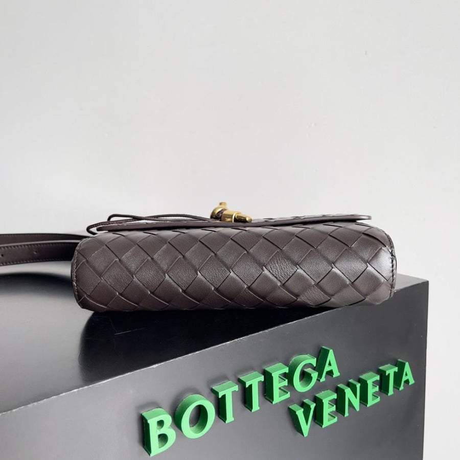 Andiamo Crossbody Bag