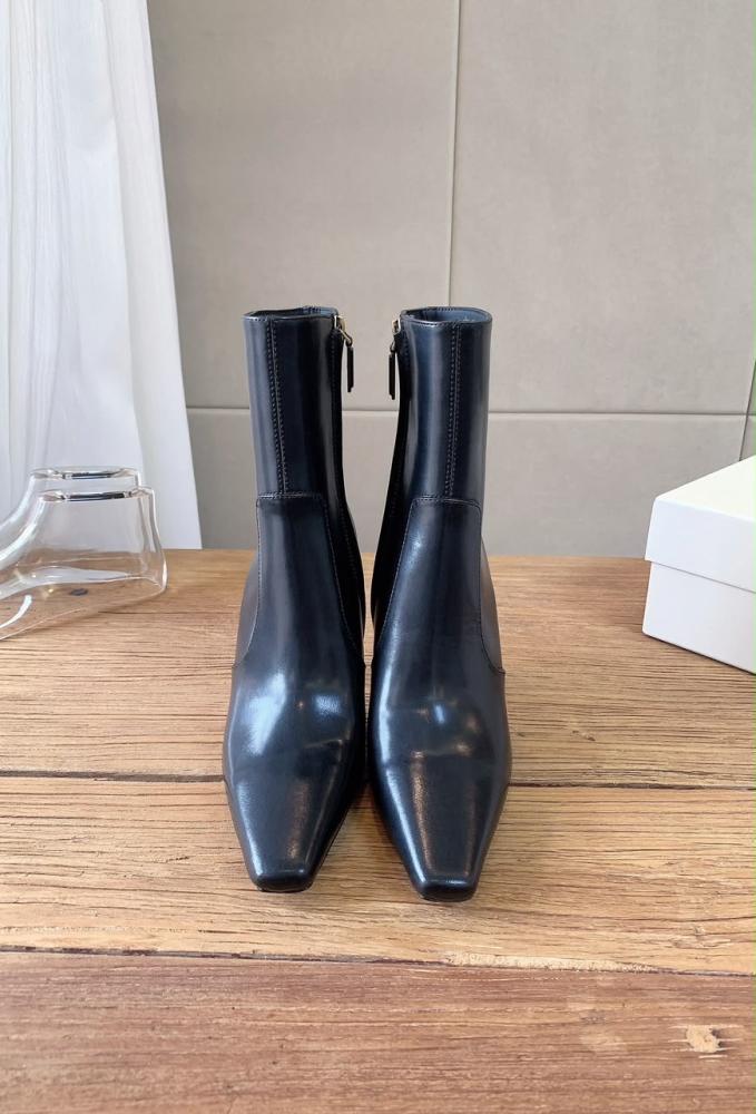 OPYUM BOOTIES IN SMOOTH LEATHER