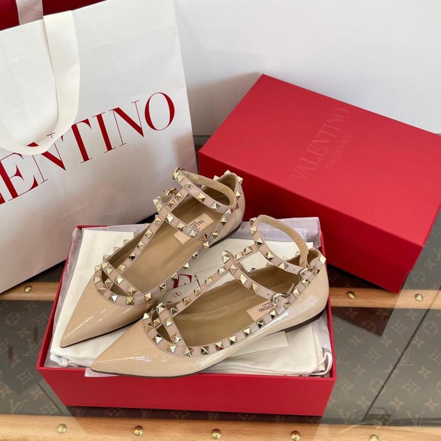 Rockstud leather ballet flats
