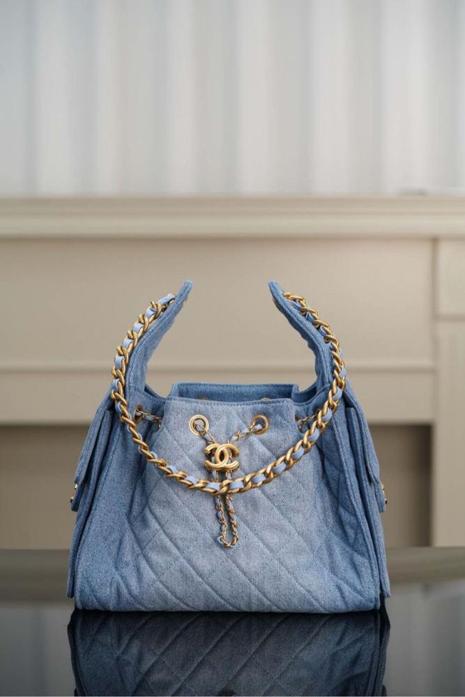 CHANEL 25 SMALL HANDBAG
