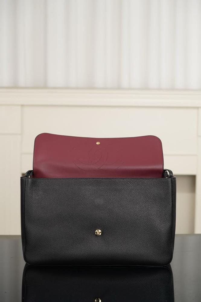 MAXI FLAP BAG, 38.5cm