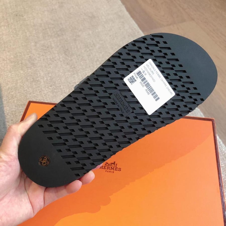 Empire sandal
