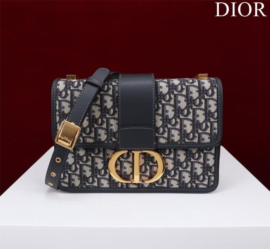 30 Montaigne Bag