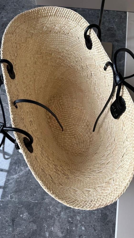 Medium Anagram Basket bag in iraca palm and calfskin
