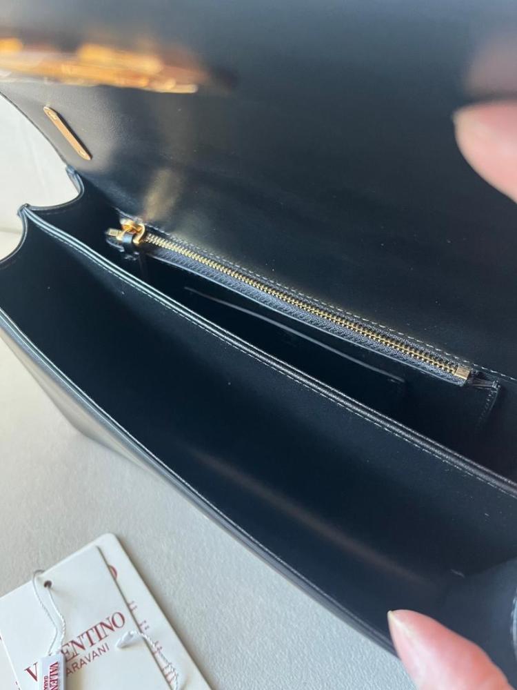 Valentino Garavani Vain Shoulder Bag In Shiny Calfskin