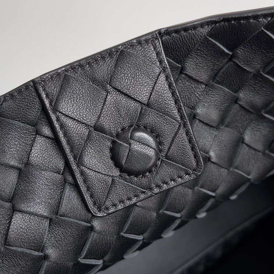 Medium Andiamo - Black