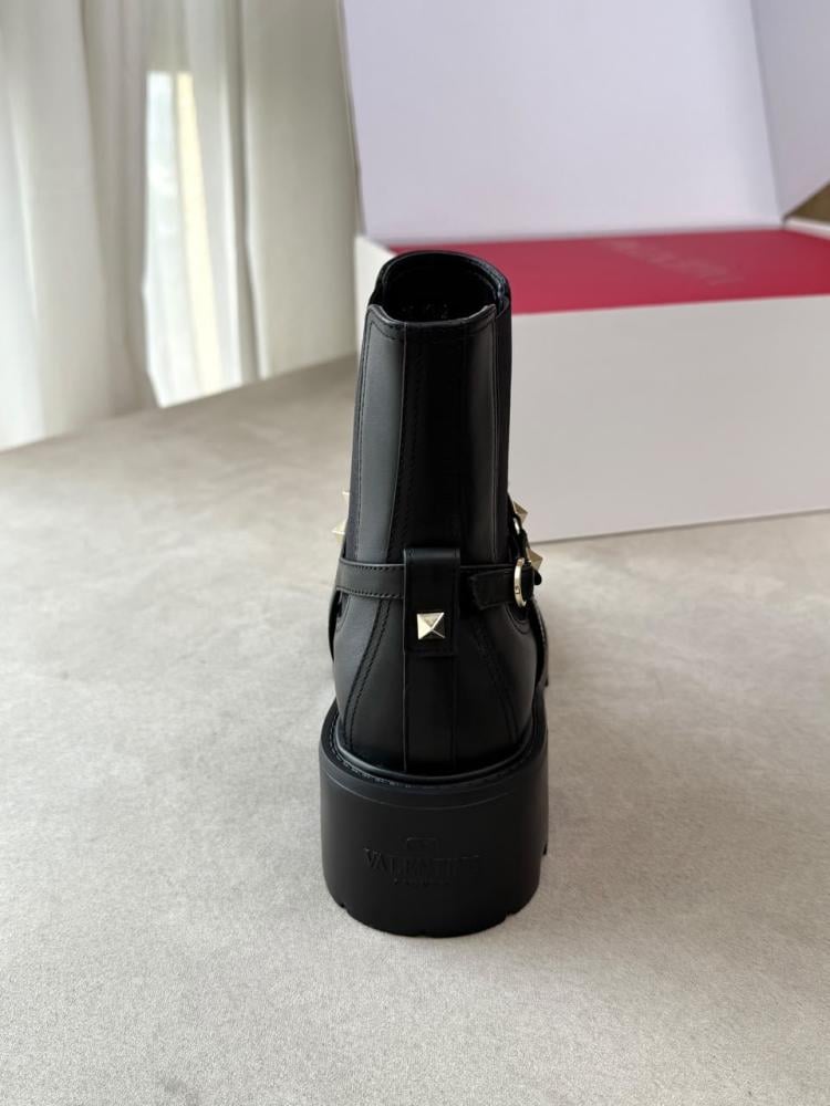 Rockstud Beatle 55 Boots in Calfskin