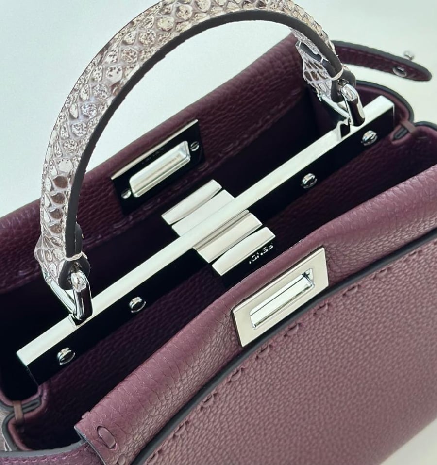 Peekaboo Mini Selleria