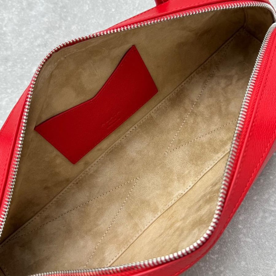 ALAÏA LE TECKEL MEDIUM BAG IN GOATSKIN