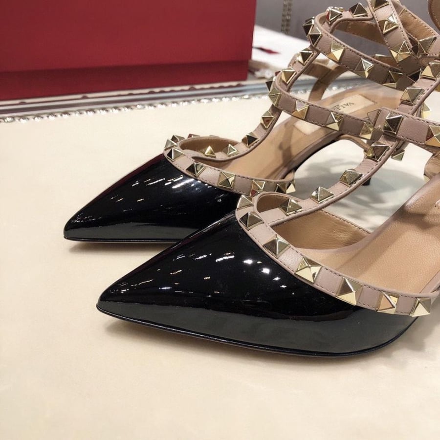 ROCKSTUD CAGED PUMP