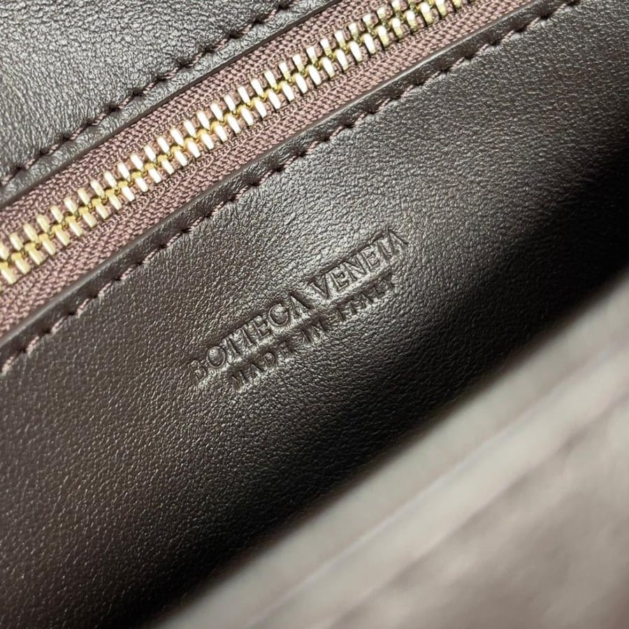 Andiamo Crossbody Bag