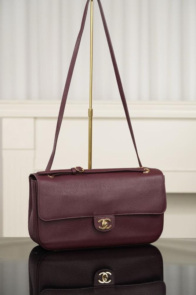 MAXI FLAP BAG, 32cm