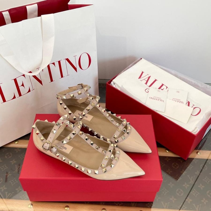 Rockstud leather ballet flats