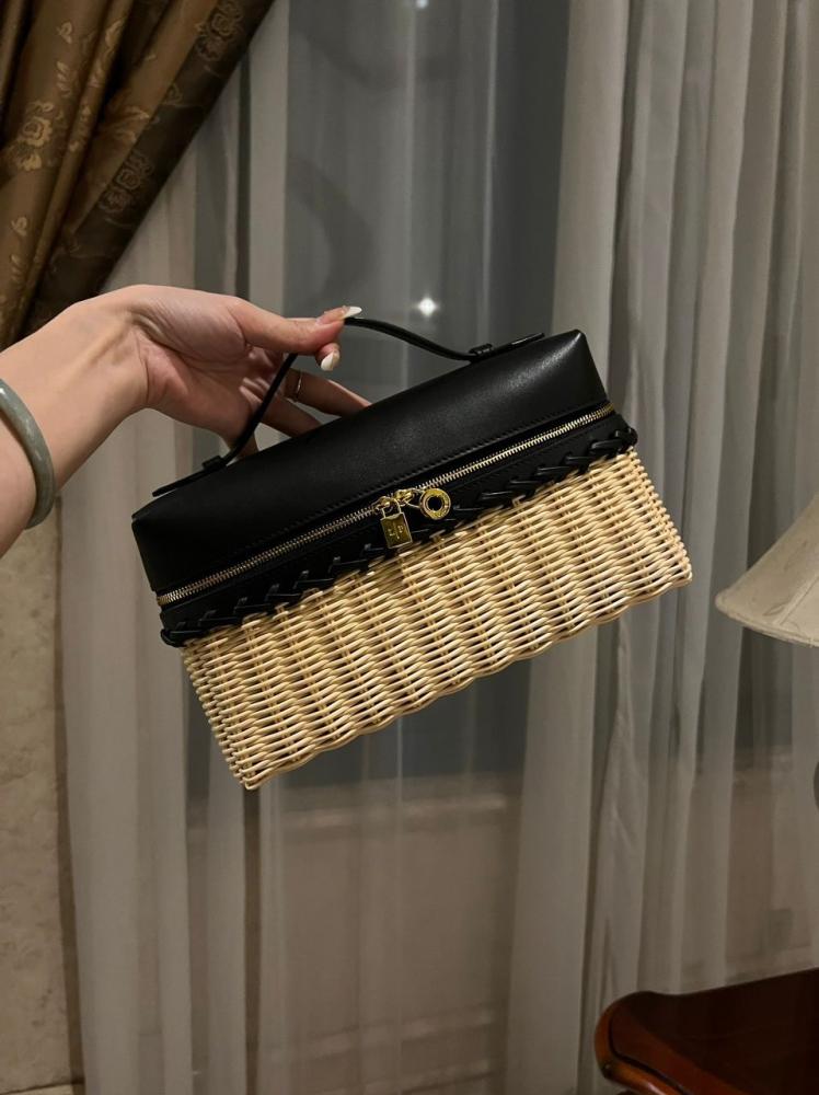 Extra Pocket L27 wicker