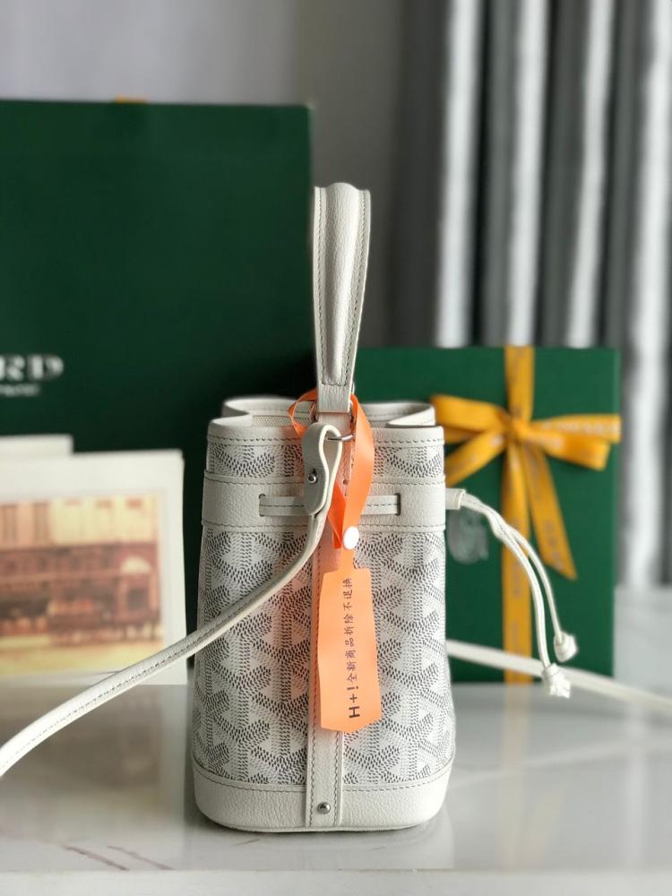Petit Flot Mini bucket bag