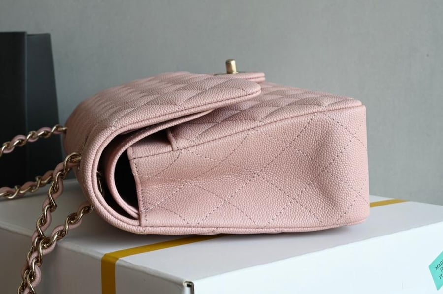 CAVIAR CLASSIC 11.12 HANDBAG