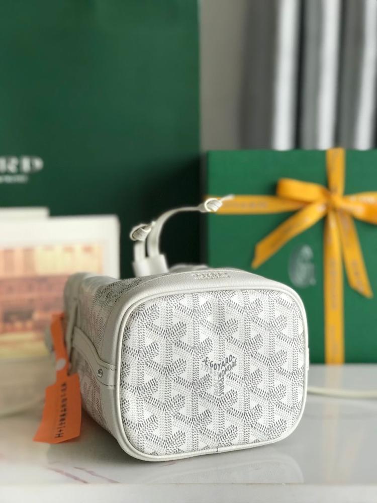 Petit Flot Mini bucket bag