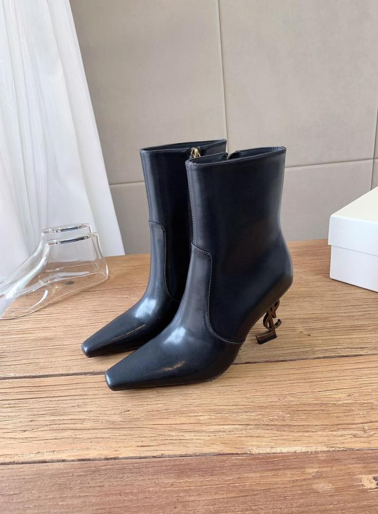 OPYUM BOOTIES IN SMOOTH LEATHER