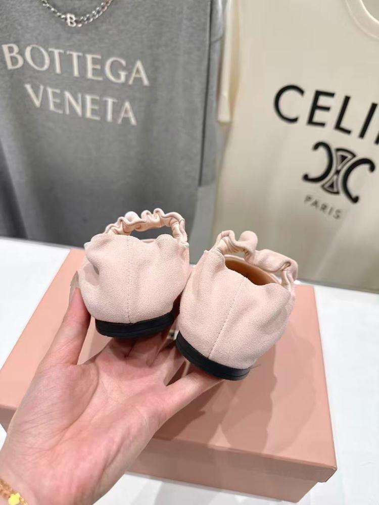 Ruches suede ballerinas
