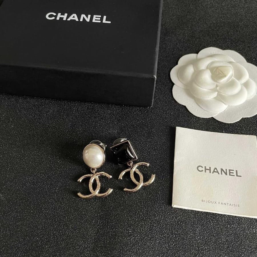 Chanel CC Earrings