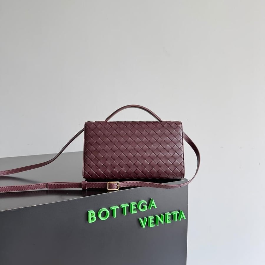 Andiamo Clutch 25
