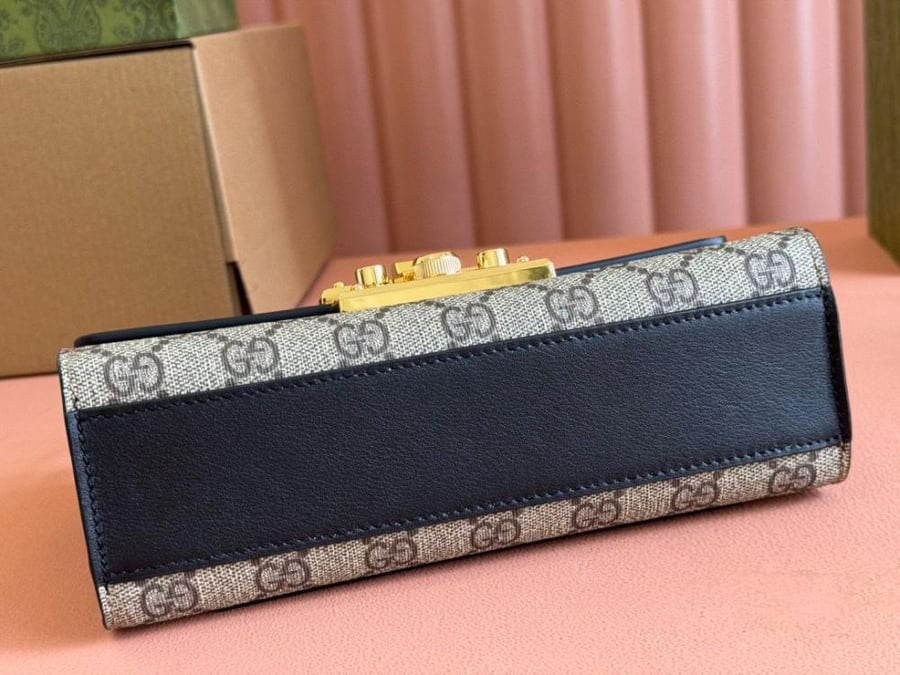 SMALL PADLOCK SHOULDER BAG