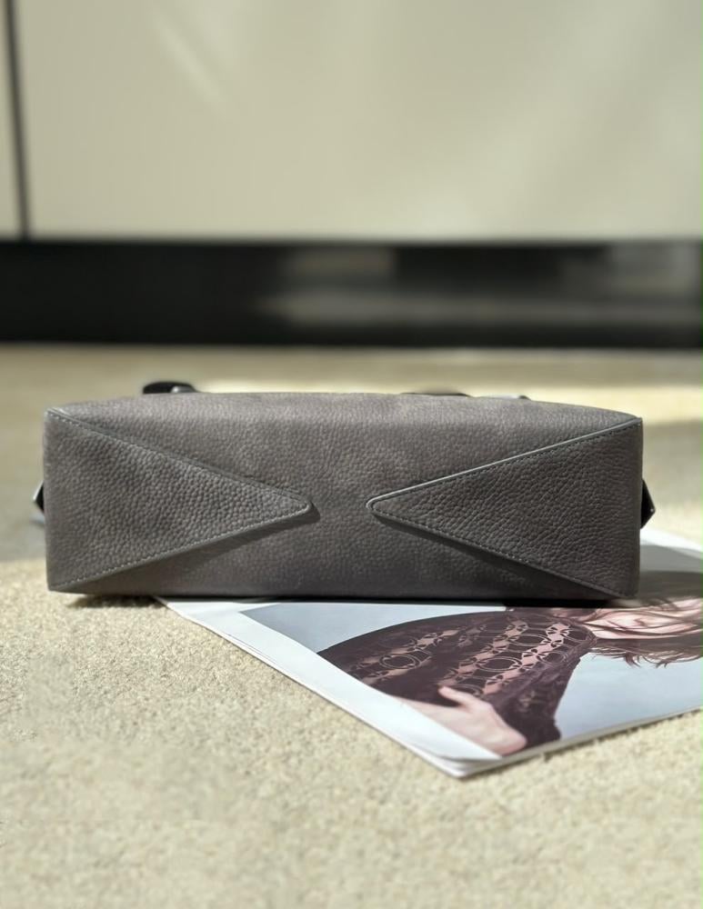 ALAÏA LE TECKEL SMALL BAG IN NUBUCK