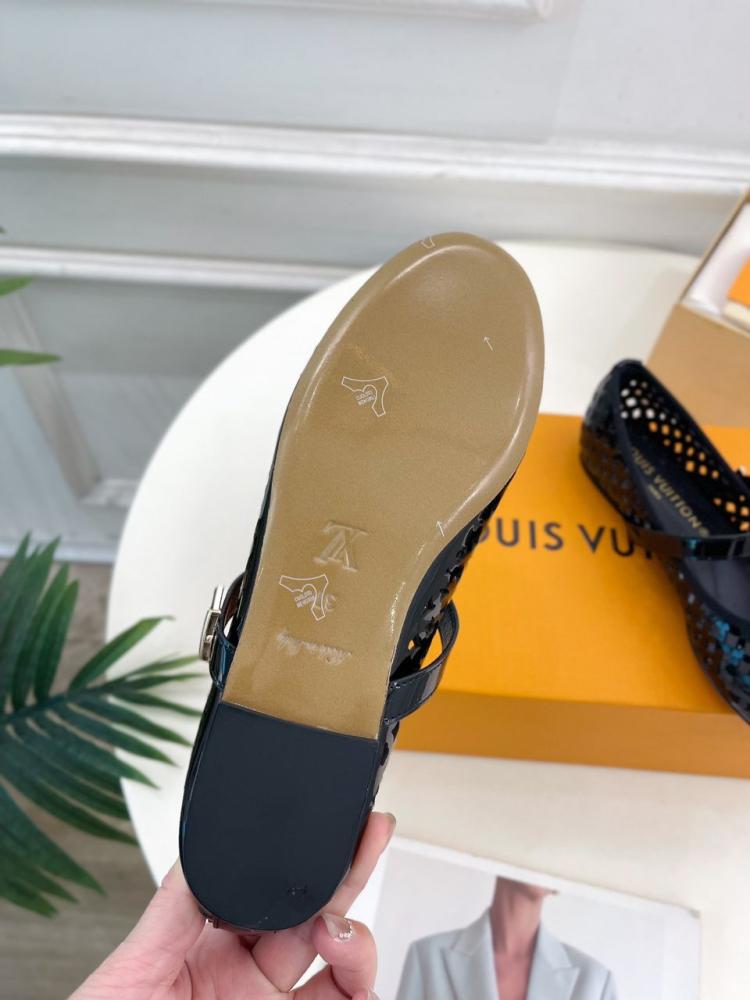 Romy Flat Ballerina