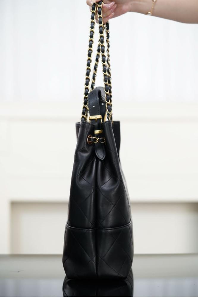 VERTICAL TOTE, 33cm