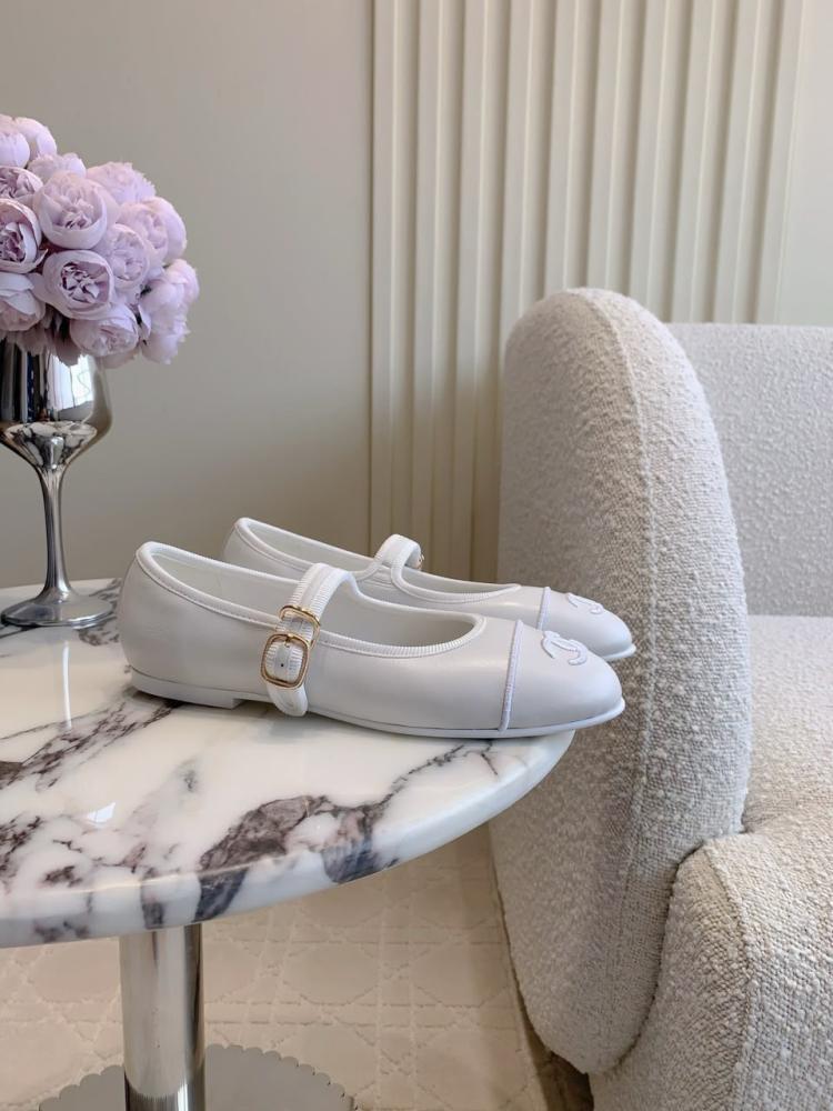 Mary janes leather ballet flats