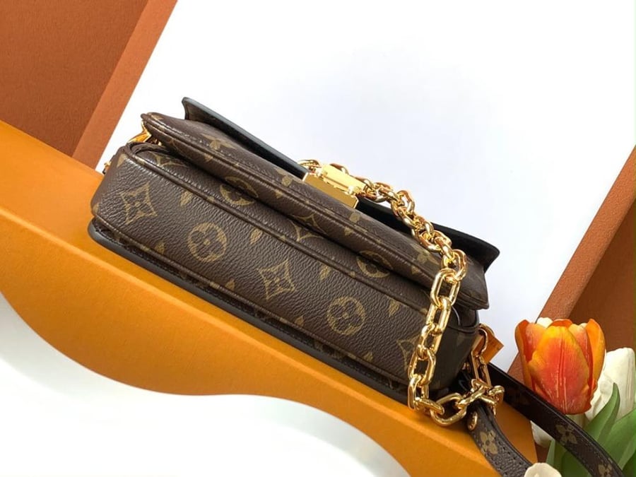 Pochette Métis East West