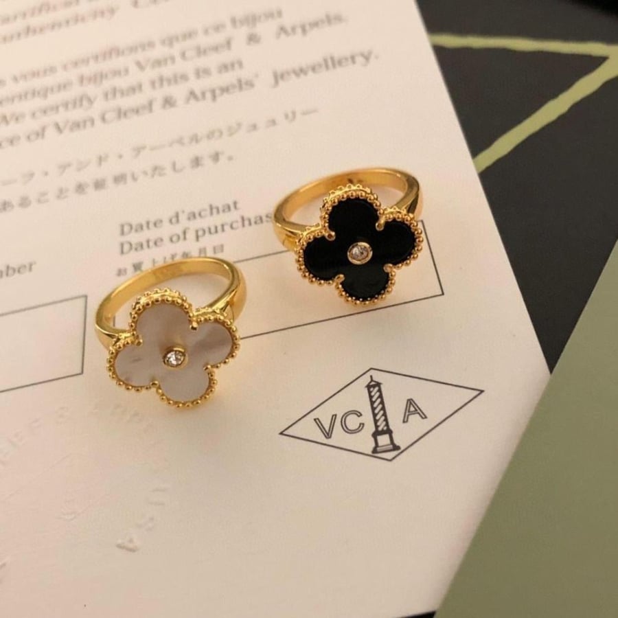 Vintage Alhambra ring
