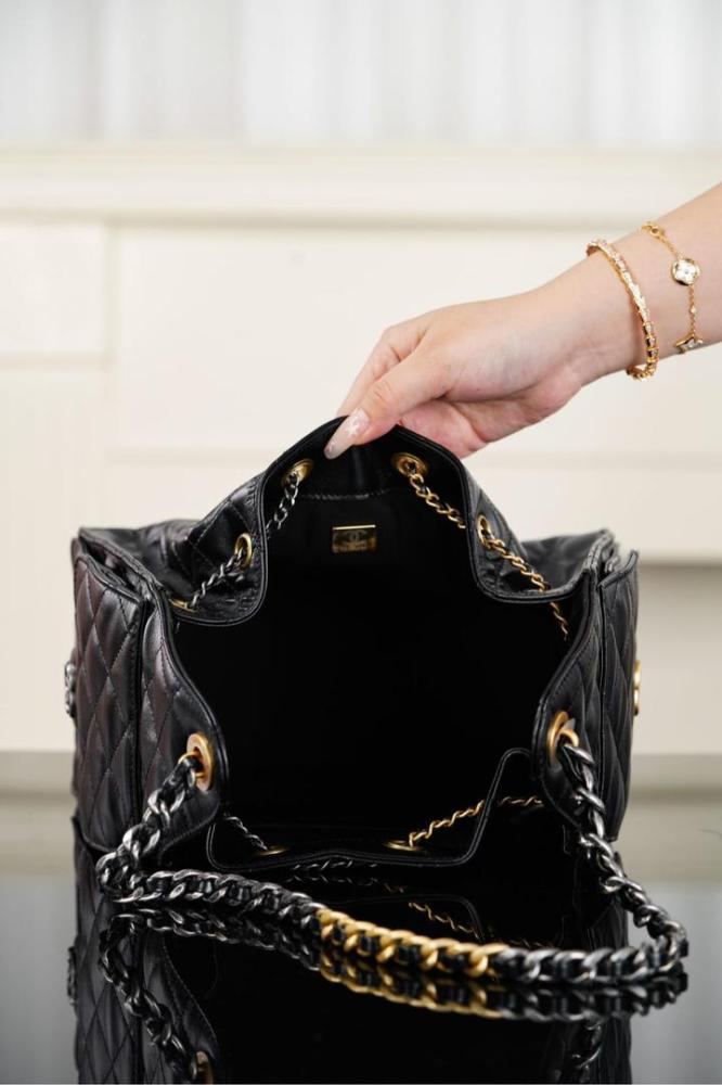CHANEL 25 SMALL HANDBAG