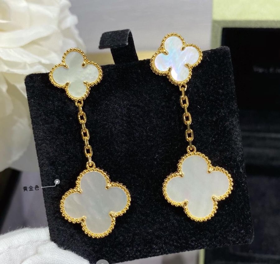 Magic Alhambra earrings, 2 motifs