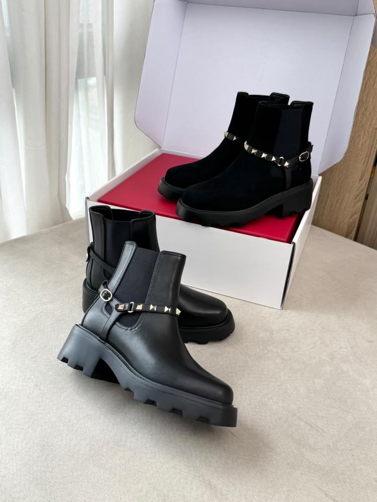 Rockstud Beatle 55 Boots in Calfskin