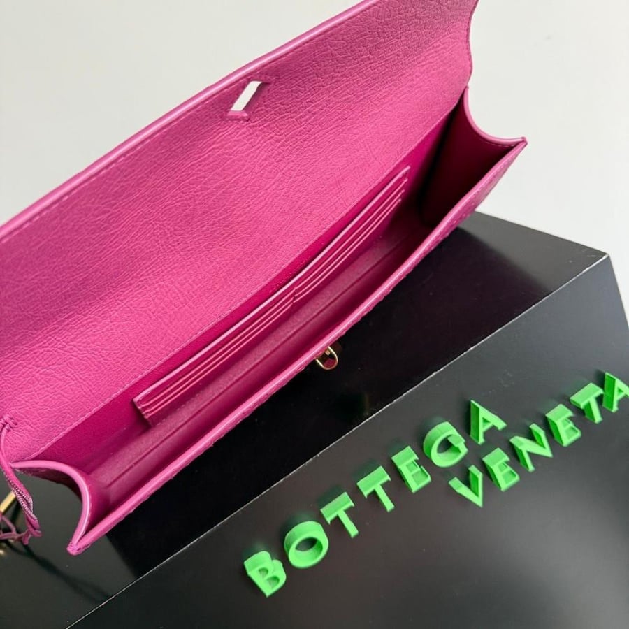 Andiamo Clutch in Ostrich Leather