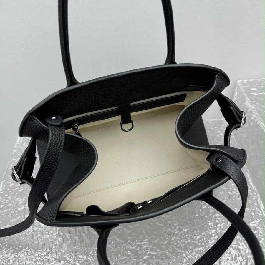 Soft Margaux 12 Bag in Leather