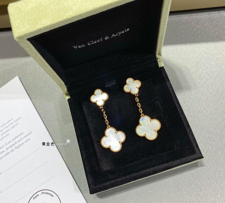 Magic Alhambra earrings, 2 motifs