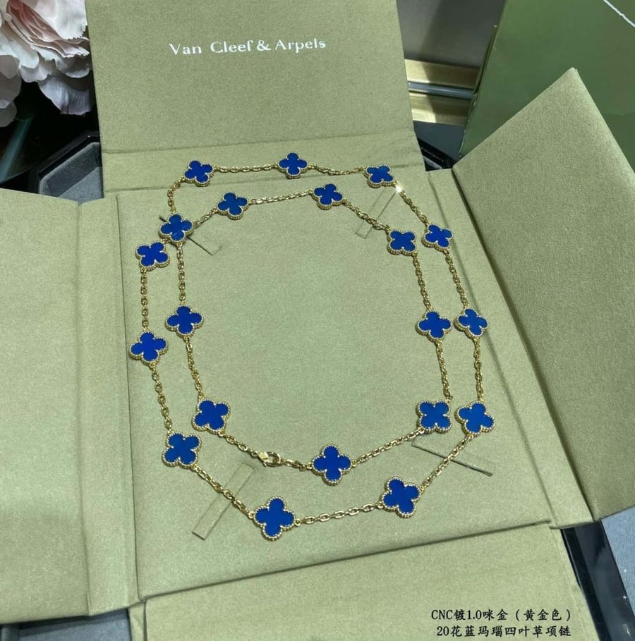 Vintage Alhambra long necklace, 20 motifs
