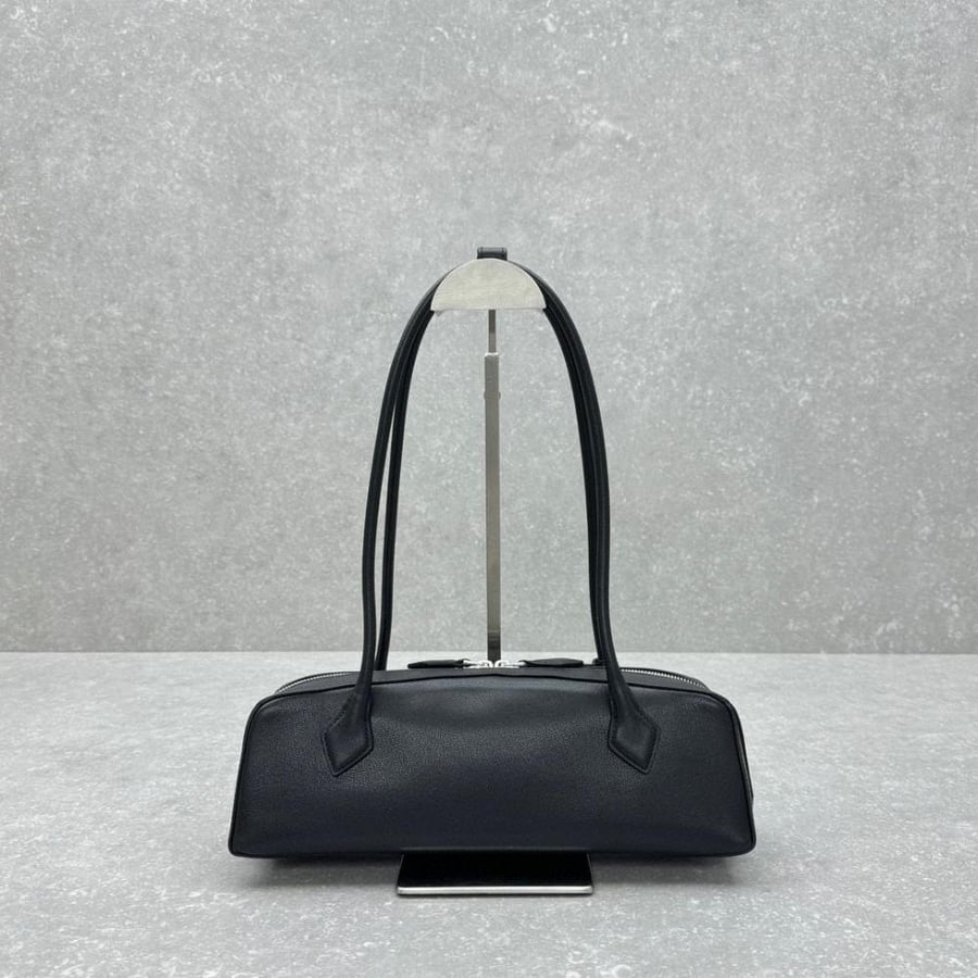 ALAÏA LE TECKEL MEDIUM BAG IN GOATSKIN