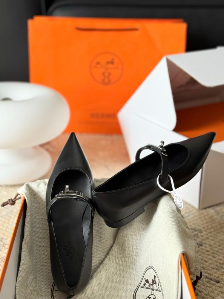 Kelly ballet flat