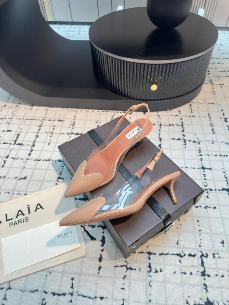 LE CŒUR SLINGBACKS IN PATENT LAMBSKIN, 5.5cm