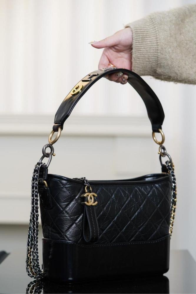 CHANEL GABRIELLE MEDIUM BAG