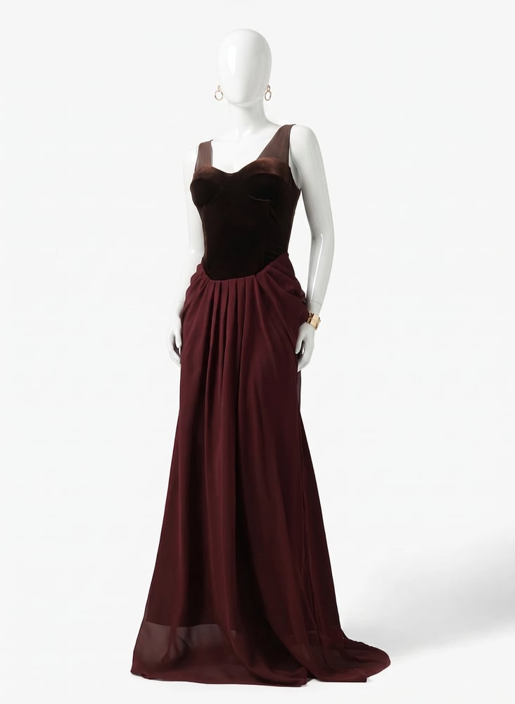 Evening dress with corset design, with a heart-shaped neckline, in two colors