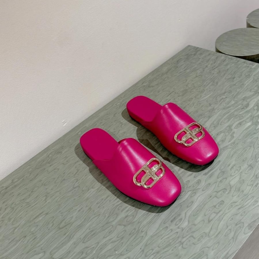 flat shoes
